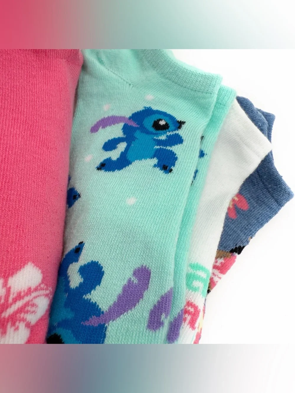 New Disney Lilo and Stitch Women’s No Show Socks Ohana Means Family Hibiscus Y2K